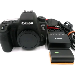 Canon EOS 6D Mark II Gehäuse – Vollformat-DSLR, ca. 260 Auslösungen