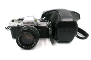 Olympus OM-10 mit Zuiko MC Auto-S 50mm f/1,4 – Analoge Spiegelreflexkamera