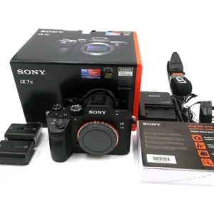 Sony Alpha 7 III Gehäuse (ILCE-7M3) – 24,2 MP Vollformat-Systemkamera, ca. 1.100 Auslösungen